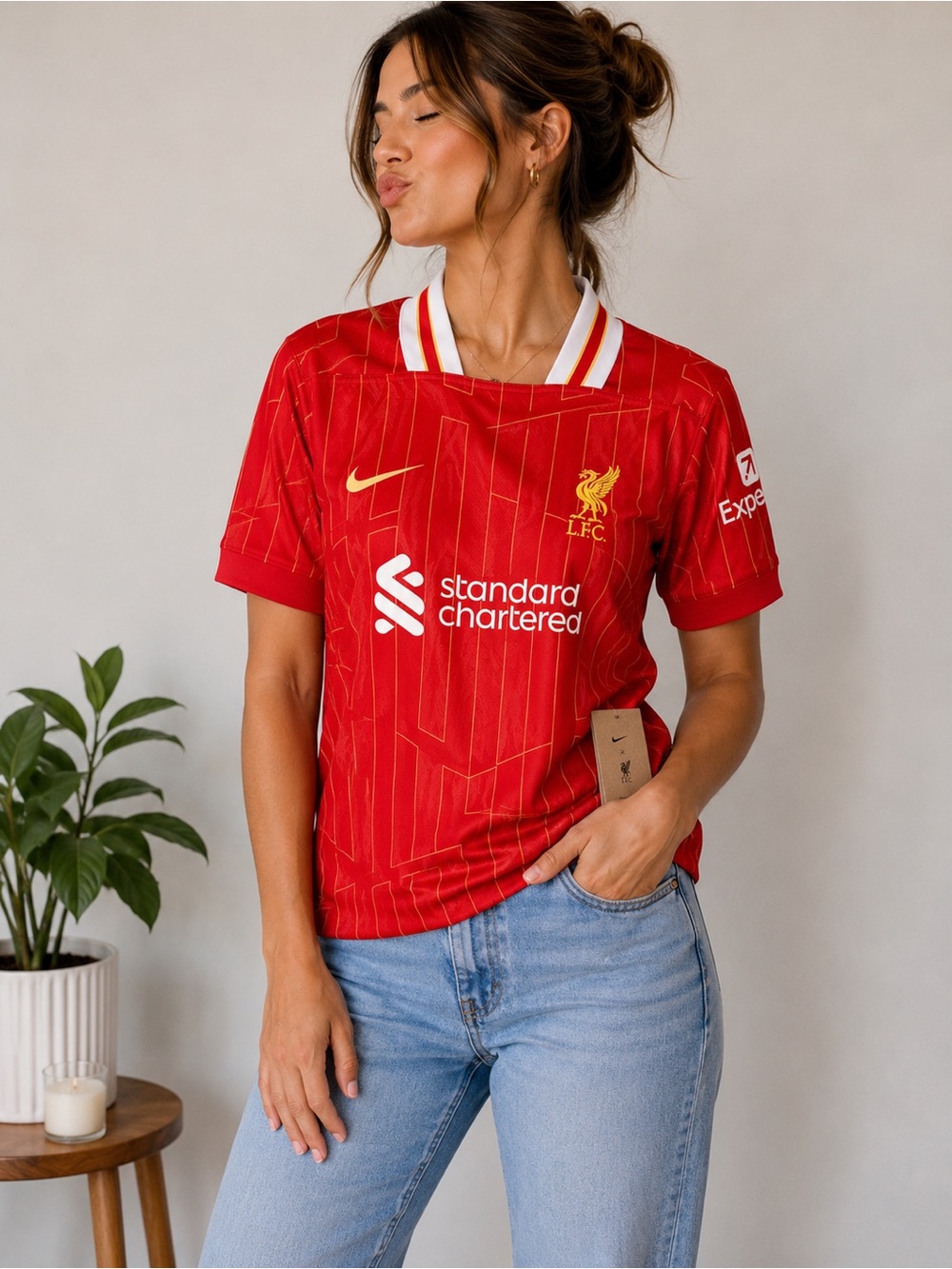 NWT Nike Liverpool F.C. 2024/25 Home Jersey - Women's L
